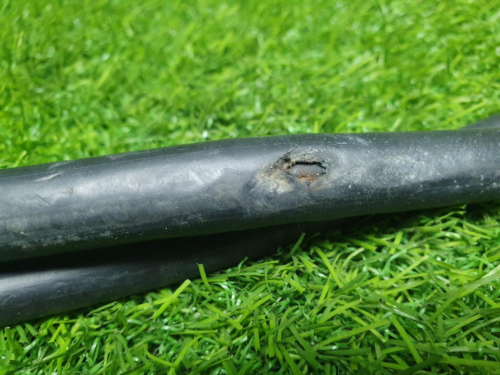 Трос ручного стояночного тормоза ручника задний правый Волга Сайбер 2010 JR41 EDZ 2.4л