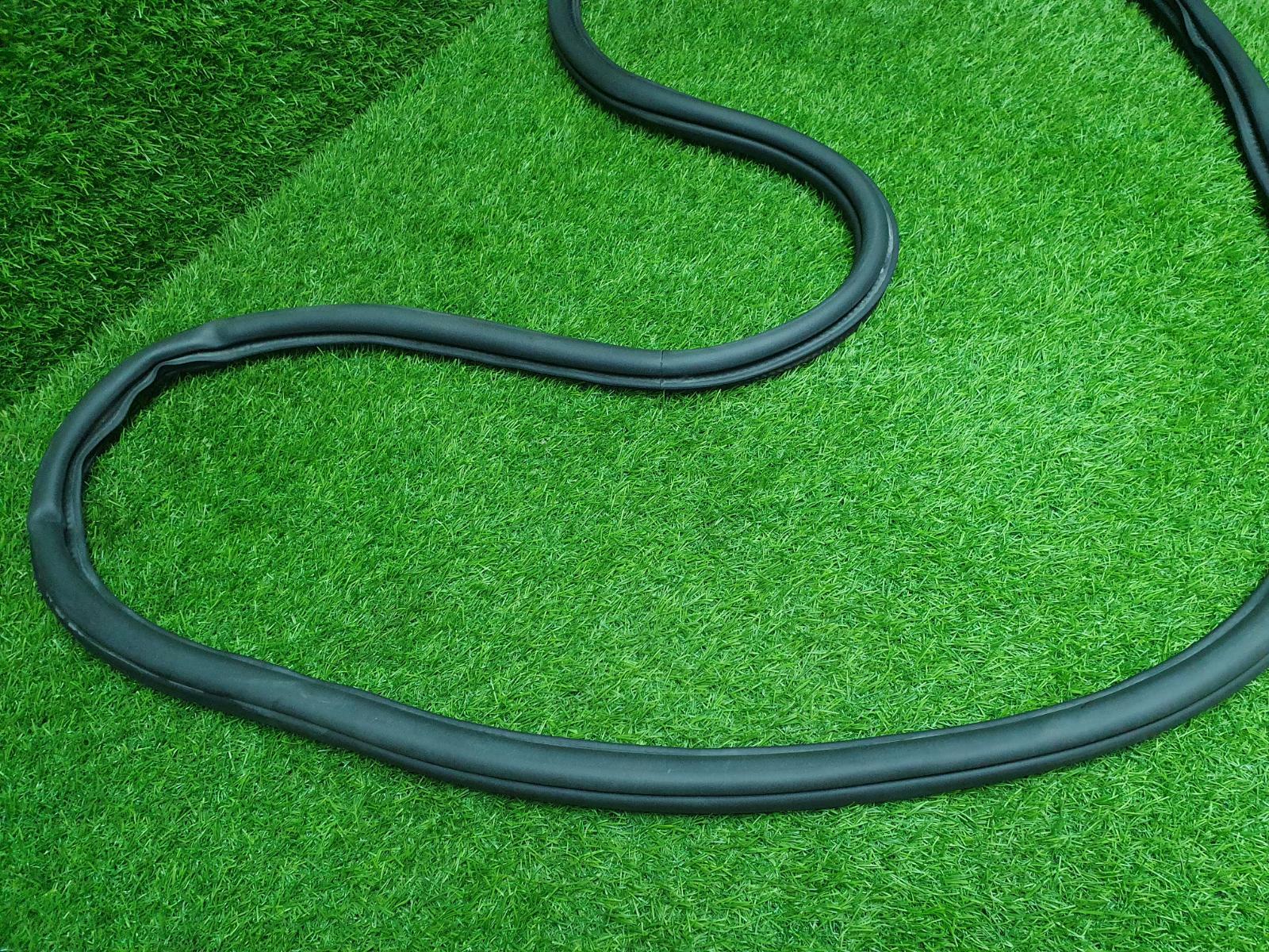 Уплотнительная резинка проема двери задняя левая Polo 5 2017 614 604 6C1 CFNA 1.6л