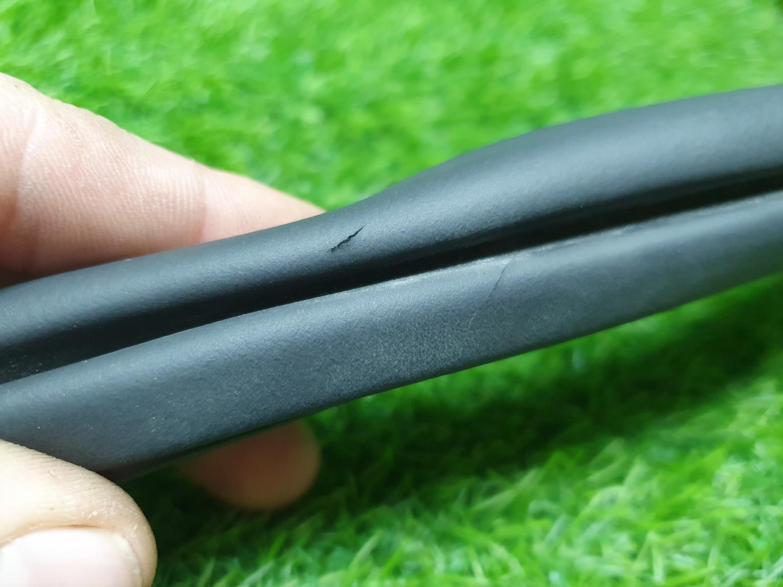 Уплотнительная резинка проема двери задняя левая Polo 5 2017 614 604 6C1 CFNA 1.6л