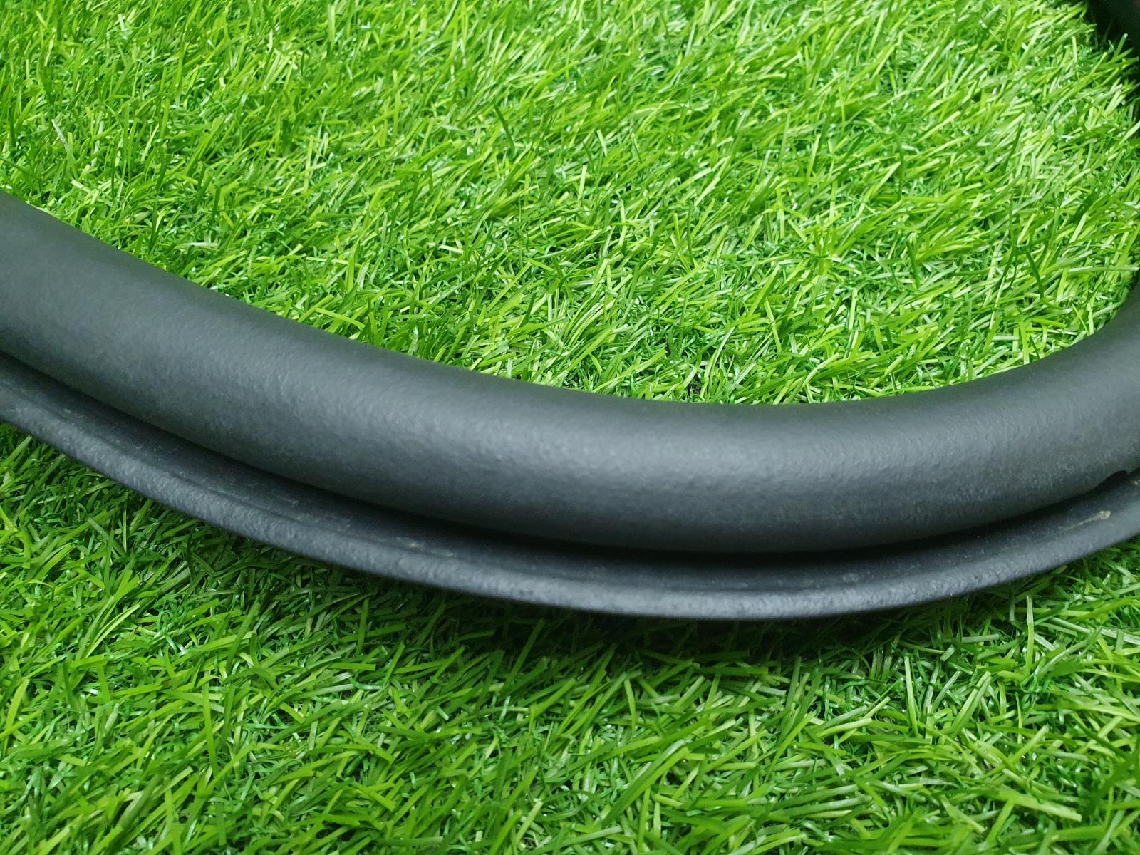 Уплотнительная резинка проема двери передняя правая Polo 6 2021 AW1 CWVA 1.6л