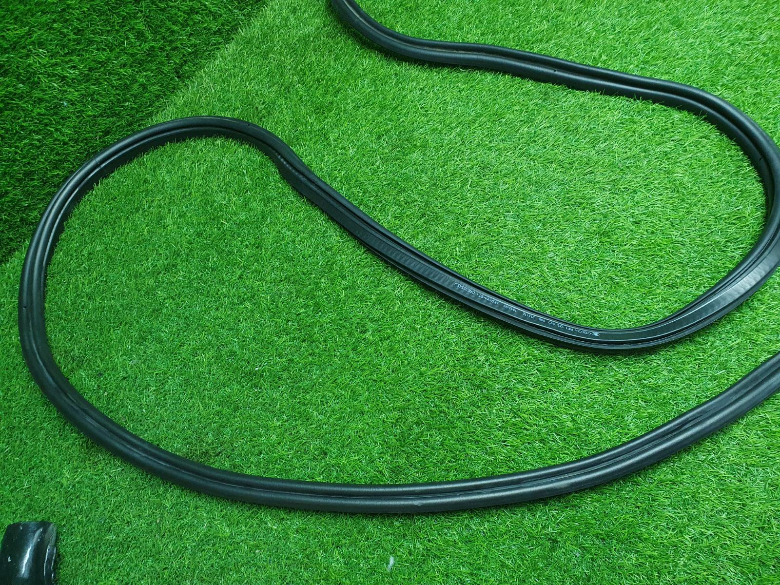 Уплотнительная резинка багажника Octavia 2 A5 2012 1Z3 CDAB 1.8tfsi