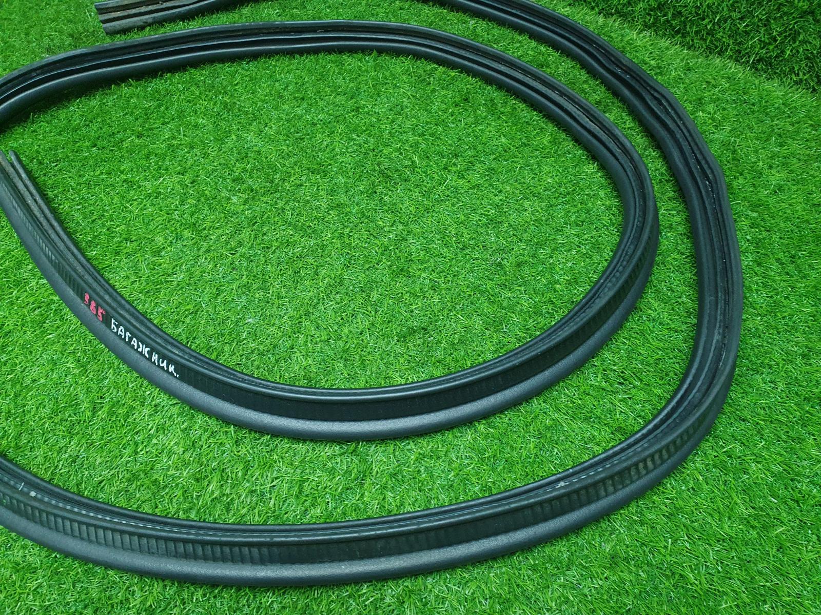 Уплотнительная резинка багажника Logan 2 stepway 2018 L8 H4M.438 1.6л