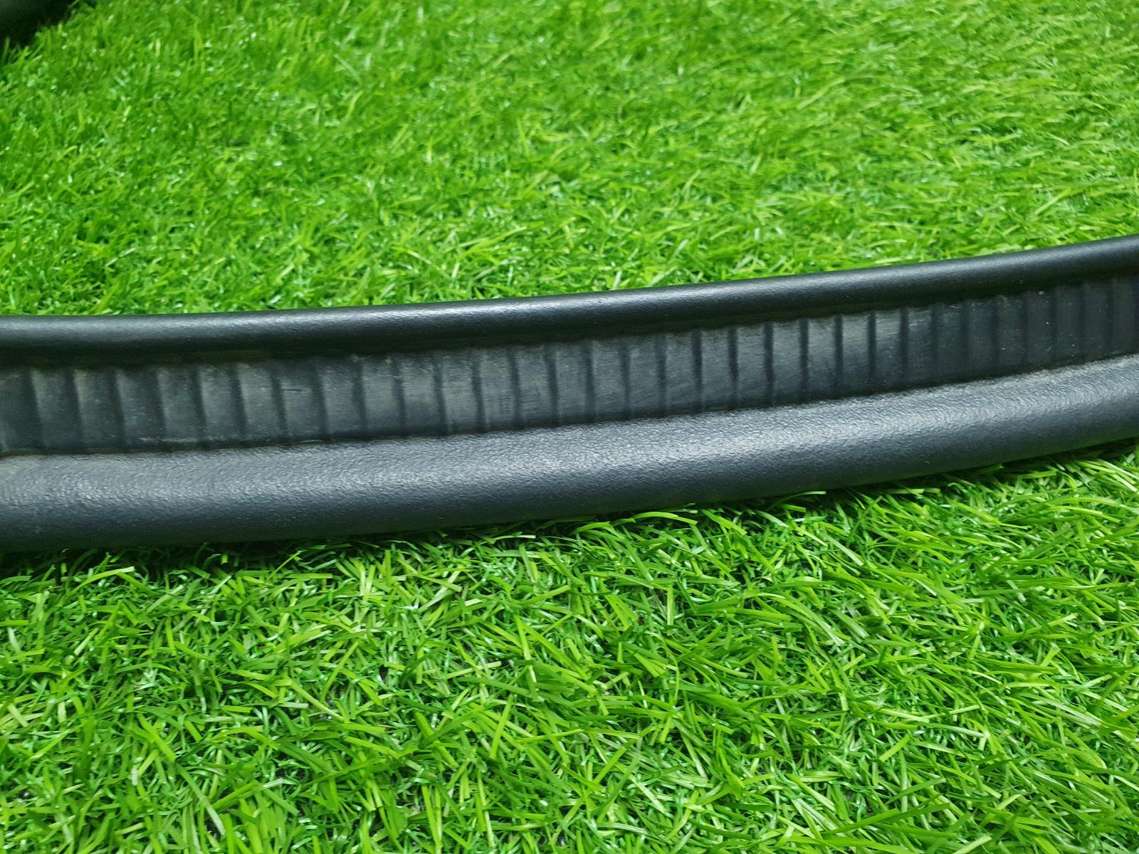 Уплотнительная резинка багажника Logan 2 stepway 2018 L8 H4M.438 1.6л