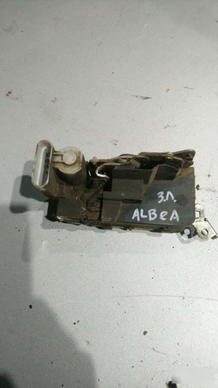 Замок двери задний левый Fiat Albea Б/У