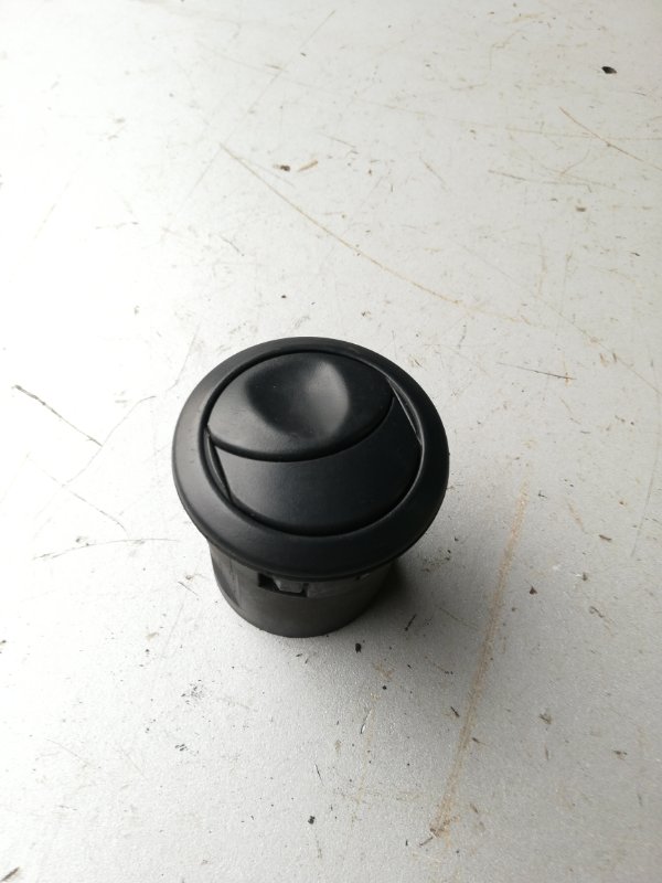 Запчасть дефлектор воздушный Alfa Romeo 156 2000 2.0 156016216 Б/У Дефлектор воздушный Alfa Romeo 156 2000 2.0 156016216 Б/У