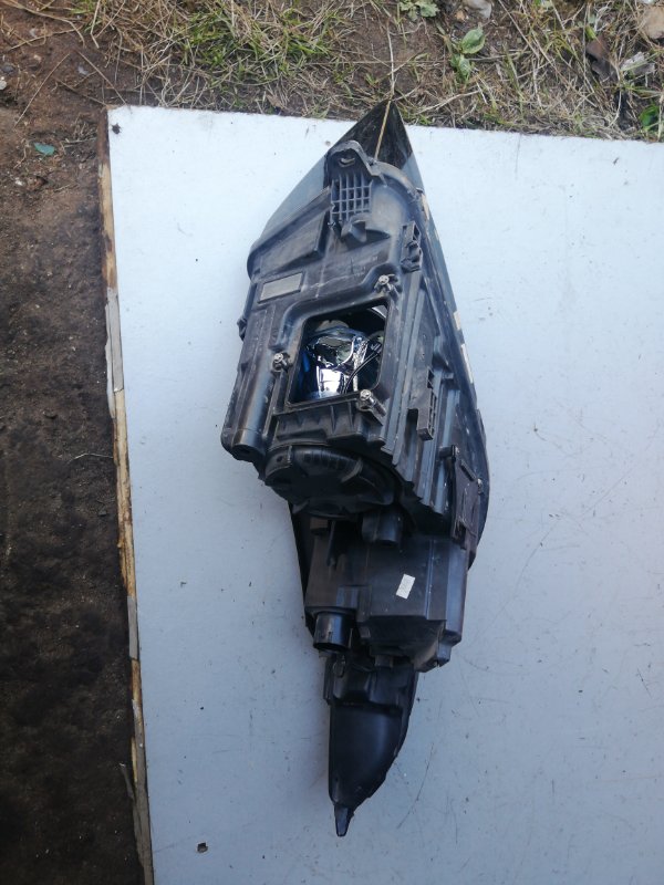 Фара левая Range Rover Evoque 2013 Фара левая Range Rover Evoque 2013