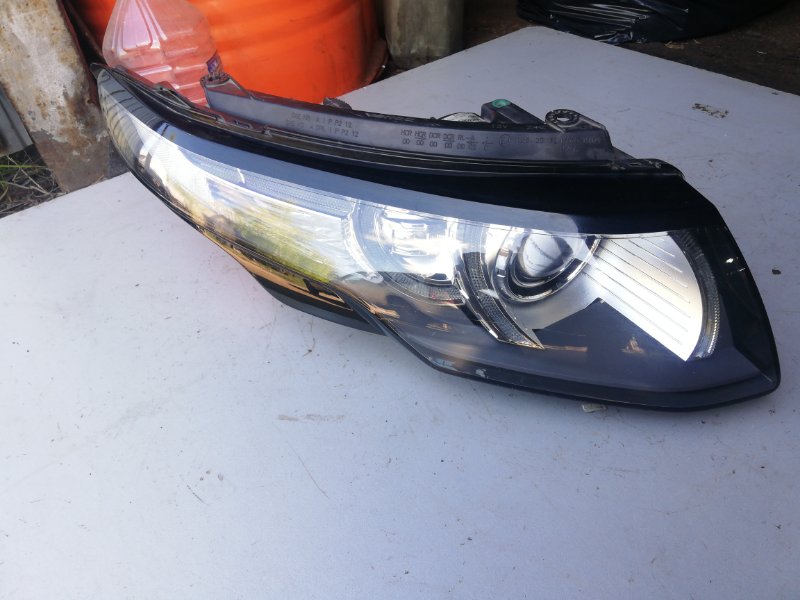 Фара правая Land Rover Range Rover Evoque 2013 LR048047 Б/У