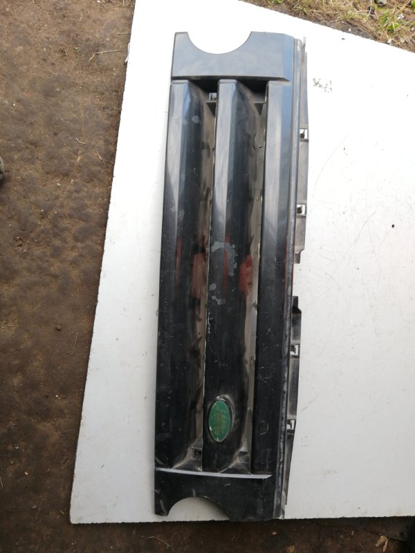 Запчасть решетка радиатора Land Rover Discovery 2008 3 DHB000274LML Б/У Решетка радиатора Land Rover Discovery 2008 3 DHB000274LML Б/У