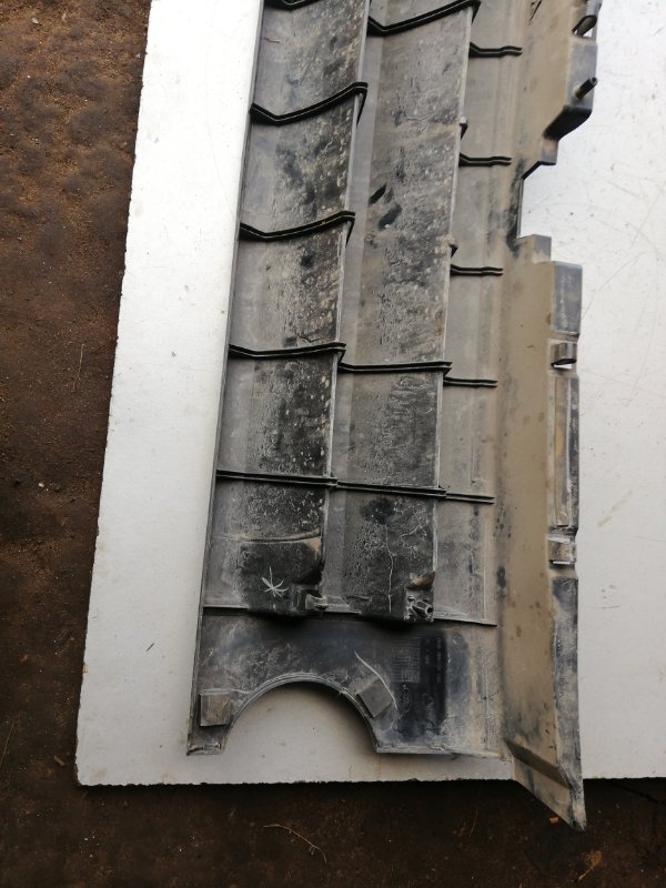 Решетка радиатора Discovery 2008 3 Решетка радиатора Discovery 2008 3