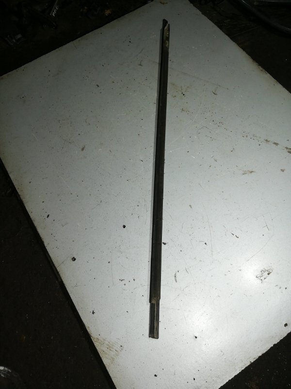 Молдинг стекла передний правый Passat B6 2.0 BPY