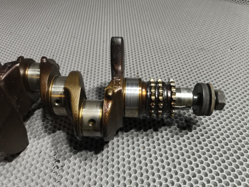 Коленвал (коленчатый вал) C-CLASS W202/W210 M111