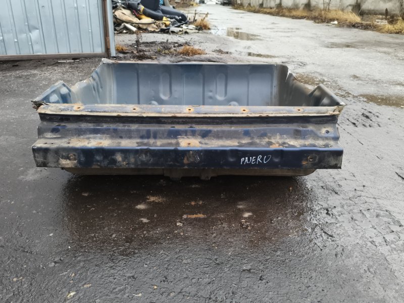 Задняя панель кузова Mitsubishi Pajero 2003 3 3.2 4M41 MR485772 Б/У