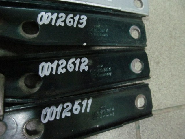 Петля капота правая A100 1991-1994 C4