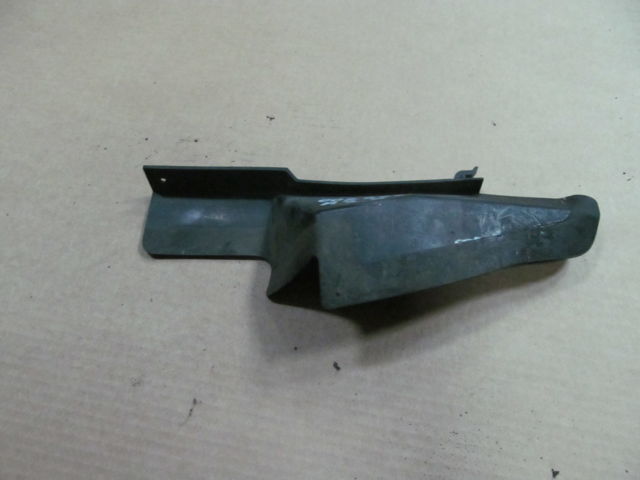 Запчасть воздуховод Audi A3 8L 1997-2003 8L0121283 Б/У Воздуховод Audi A3 8L 1997-2003 8L0121283 Б/У