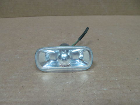Запчасть указатель поворота левый Audi A3 8E0949127 Б/У Указатель поворота левый Audi A3 8E0949127 Б/У