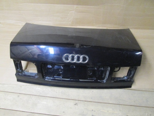 Крышка багажника Audi A8 D2 1994-2003 4D0827023N Б/У
