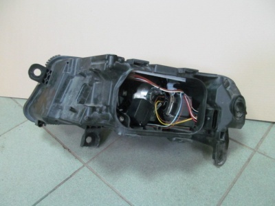 Фара передняя правая A6 C6 2005-2011