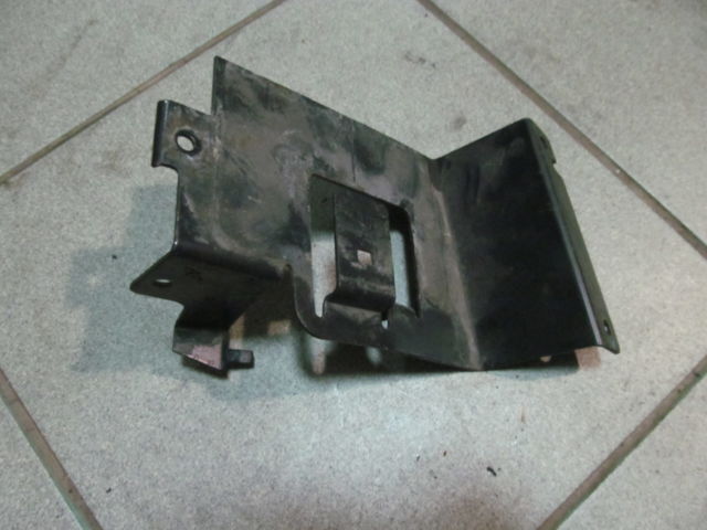 Кронштейн блоков управления Ford Galaxy 1 1995-2006