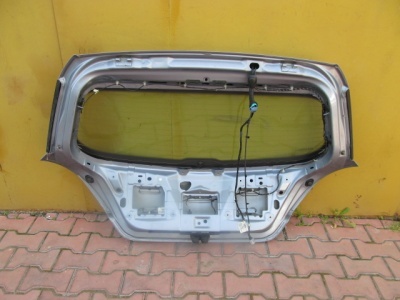 Дверь багажника Astra H 2004-2010 Дверь багажника Astra H 2004-2010