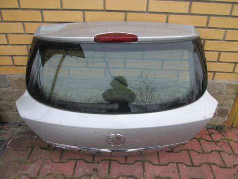 Дверь багажника Opel Astra H 2004-2010
