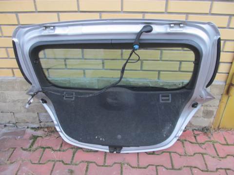 Дверь багажника Astra H 2004-2010