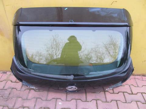 Дверь багажника Opel Astra J 2010>