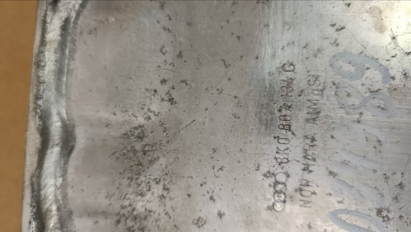 Кронштейн передний правый A4 B8 2008-2015 Кронштейн передний правый A4 B8 2008-2015