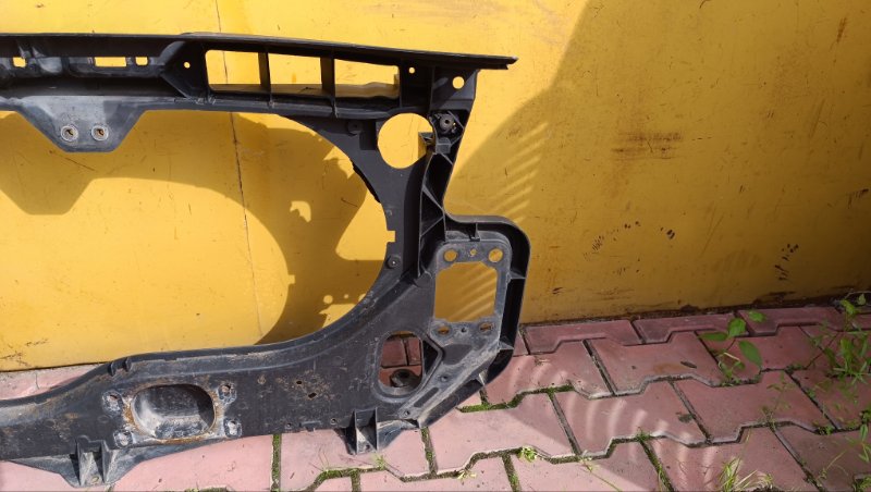 Панель передняя (телевизор) A6 C6 2005-2011