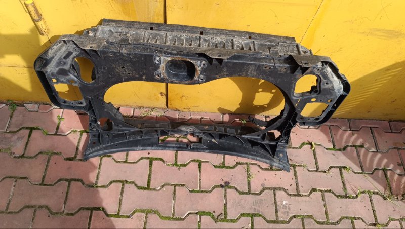 Панель передняя (телевизор) A6 C6 2005-2011