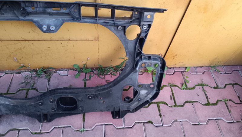 Панель передняя (телевизор) A6 2009 СЕДАН