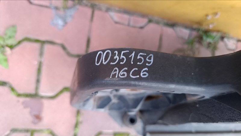 Панель передняя (телевизор) A6 2009 СЕДАН Панель передняя (телевизор) A6 2009 СЕДАН