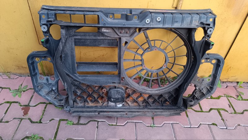 Запчасть панель передняя (телевизор) audi A6 2009 СЕДАН 4F0805594D Б/У Панель передняя (телевизор) audi A6 2009 СЕДАН 4F0805594D Б/У