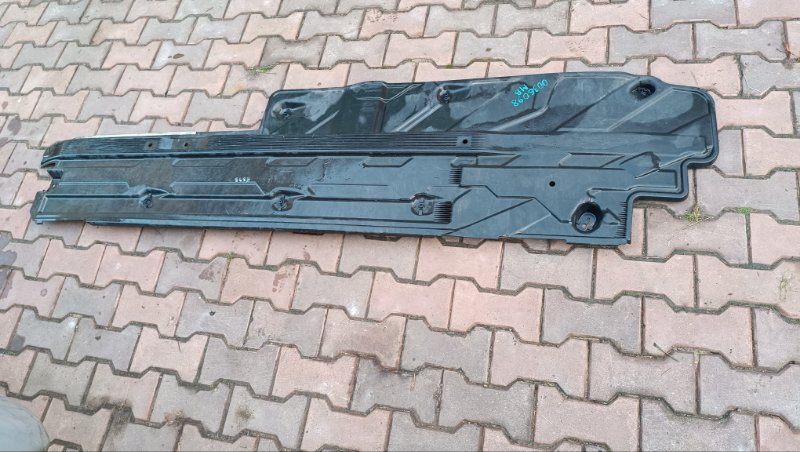 Защита правая C204 2013 СЕДАН