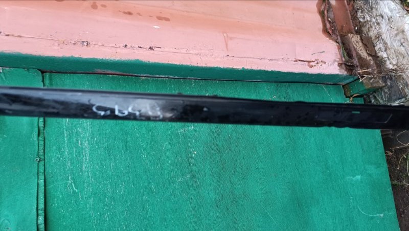 Молдинг крыши правый C204 2013 СЕДАН