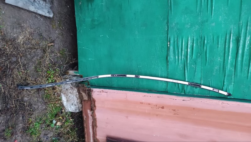 Молдинг крыши правый C204 2013 СЕДАН