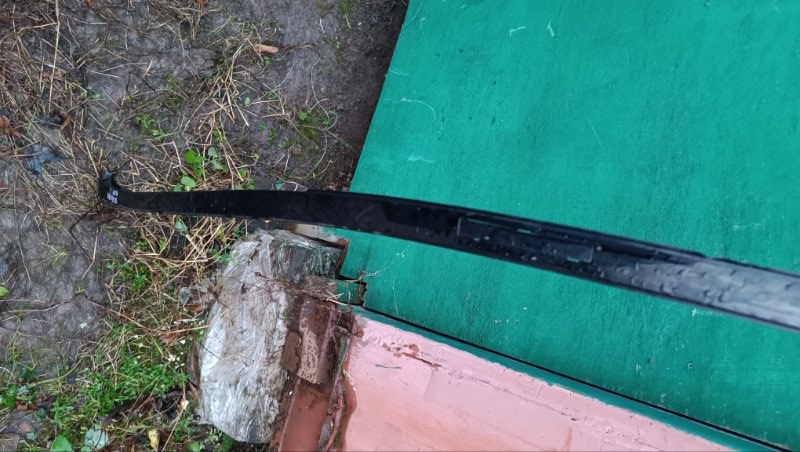 Молдинг крыши левый C204 2013 СЕДАН Молдинг крыши левый C204 2013 СЕДАН