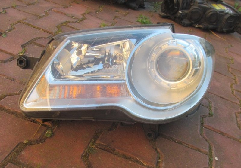 Фара левая Volkswagen Touran 2003-2015 1T2941005B Б/У