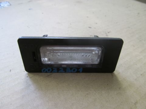 Запчасть фонарь подсветки номера Audi A4 B8 2008-2015 8T0943021 Б/У Фонарь подсветки номера Audi A4 B8 2008-2015 8T0943021 Б/У