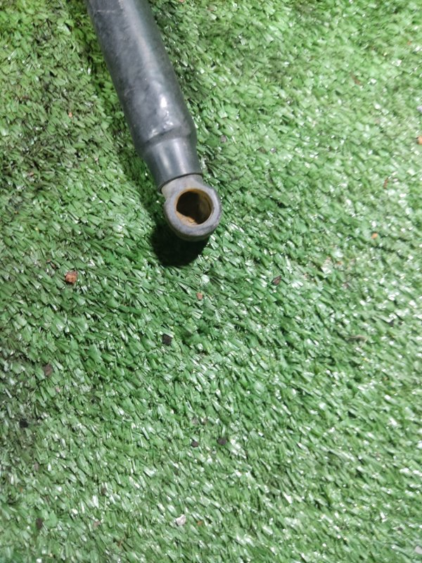 Амортизатор двери багажника Getz 2009 Рестайлинг 1.4 Амортизатор двери багажника Getz 2009 Рестайлинг 1.4