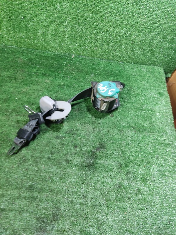 Ремень безопасности задний Hyundai Getz 2009 Рестайлинг 1.4 89810-1C610WK Б/У