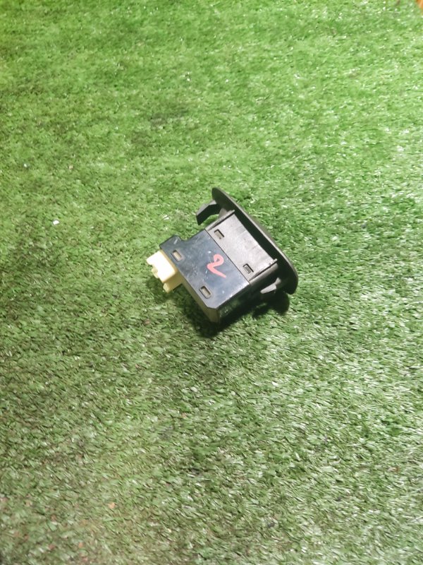 Кнопка стеклоподъемника Accent 2