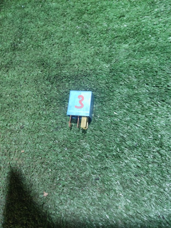 Запчасть реле Hyundai Accent 2 95224-2D000 Б/У Реле Hyundai Accent 2 95224-2D000 Б/У