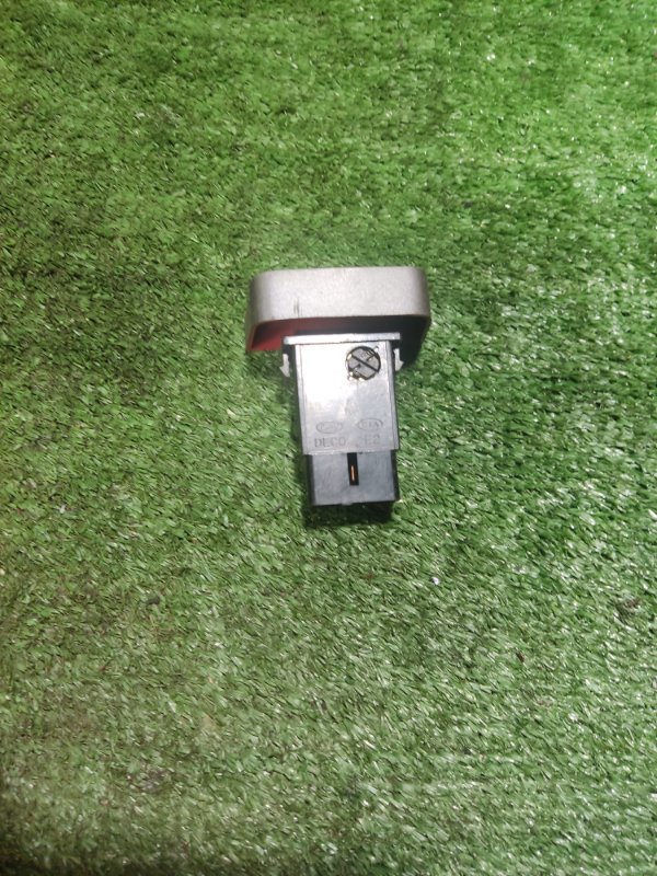 Кнопка аварийной сигнализации Hyundai Accent 2