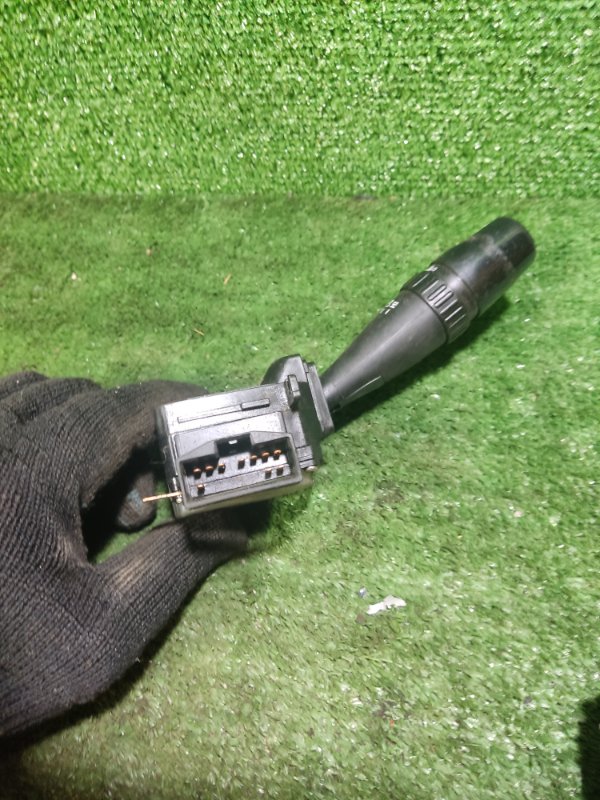 Переключатель дворников Hyundai Accent 2 Переключатель дворников Hyundai Accent 2