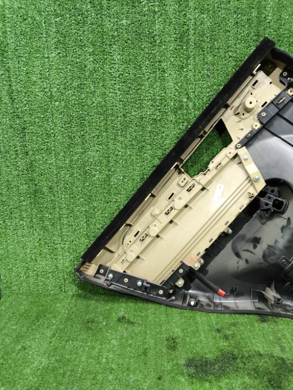 Обшивка двери задняя правая H6 2019 GW4G15B Обшивка двери задняя правая H6 2019 GW4G15B