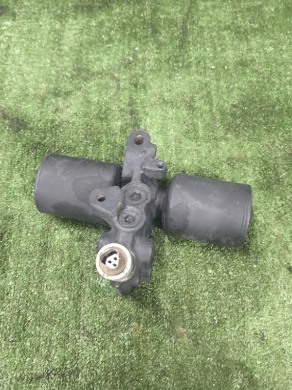 Блок клапанов системы kdss Land Cruiser 2008 200 1VD-FTV