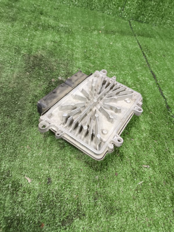 Блок управления двигателем S-MAX 2006 2.5 HUWA Блок управления двигателем S-MAX 2006 2.5 HUWA