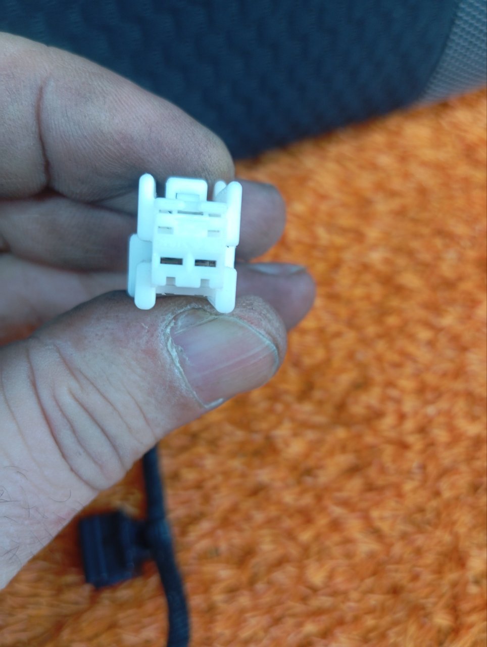 Спинка сиденья задняя левая Qashqai 2021 2 (J11) MR20 Спинка сиденья задняя левая Qashqai 2021 2 (J11) MR20