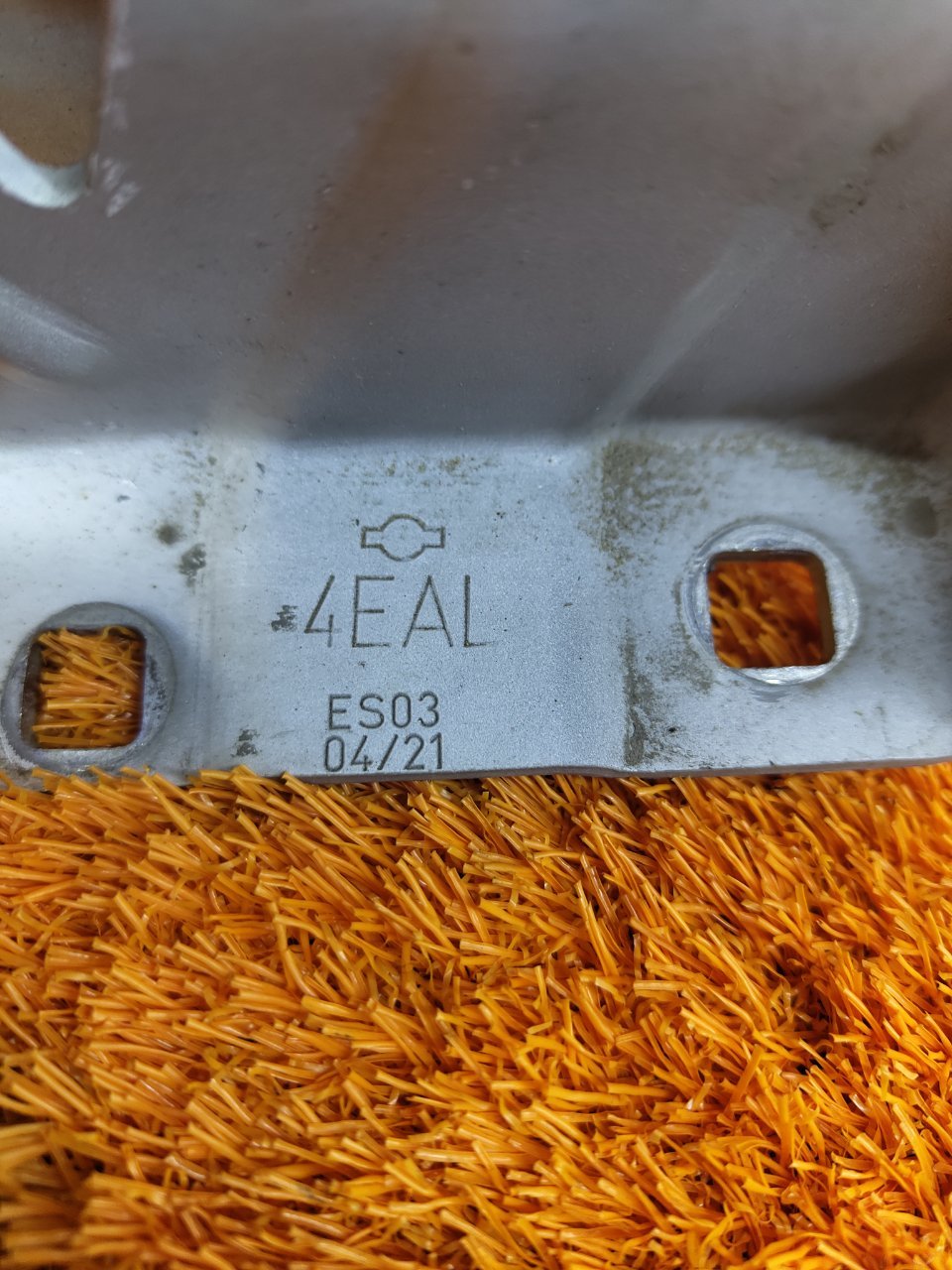 Петля капота левая Qashqai 2021 2 (J11) MR20