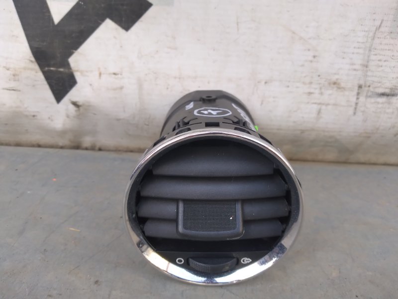 Запчасть дефлектор воздуховода PEUGEOT 308 2007 1.6 EP6 контрактная Дефлектор воздуховода PEUGEOT 308 2007 1.6 EP6 контрактная